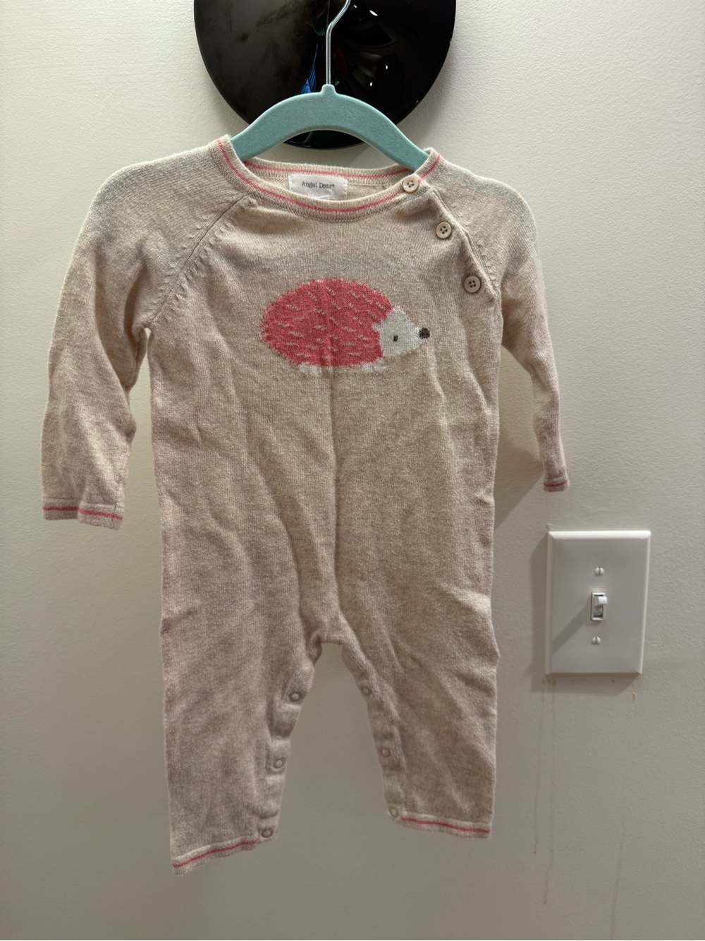 Angel Dear Cream Knit Footie with Pink Hedgehog